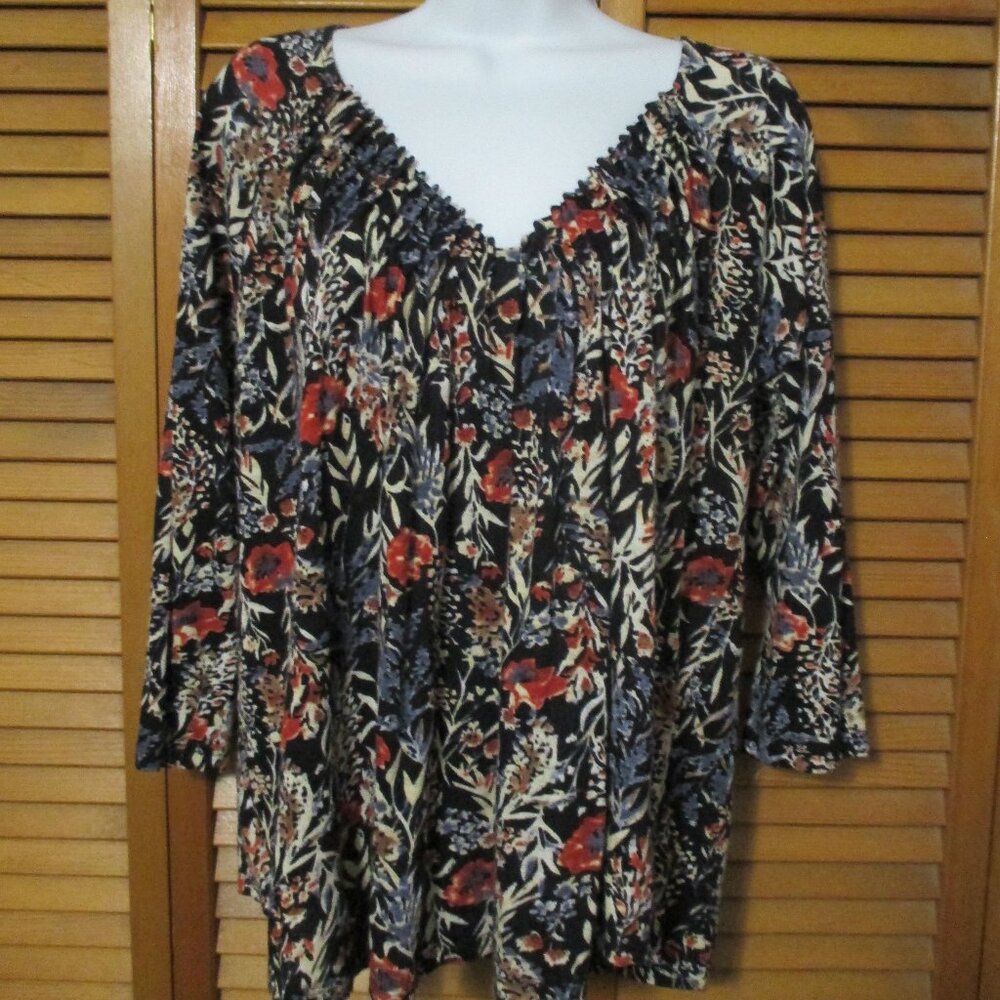 Lucky Brand top, V neck lightweight soft 3/4 sleeves black, rust, blue sz L